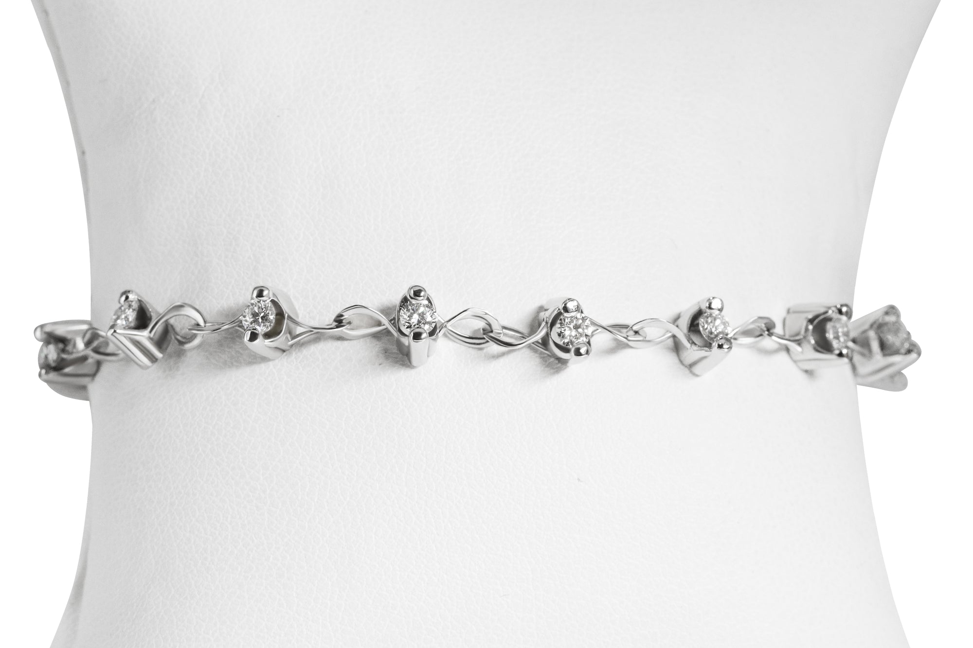 14K Locus Max Diamond Bracelet